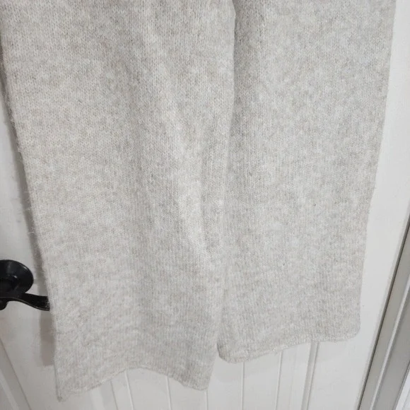 Was & Now Wide Leg Knit Pants Womens M Beige Heathered Acrylic Blend Pull On - Picture 6 of 10